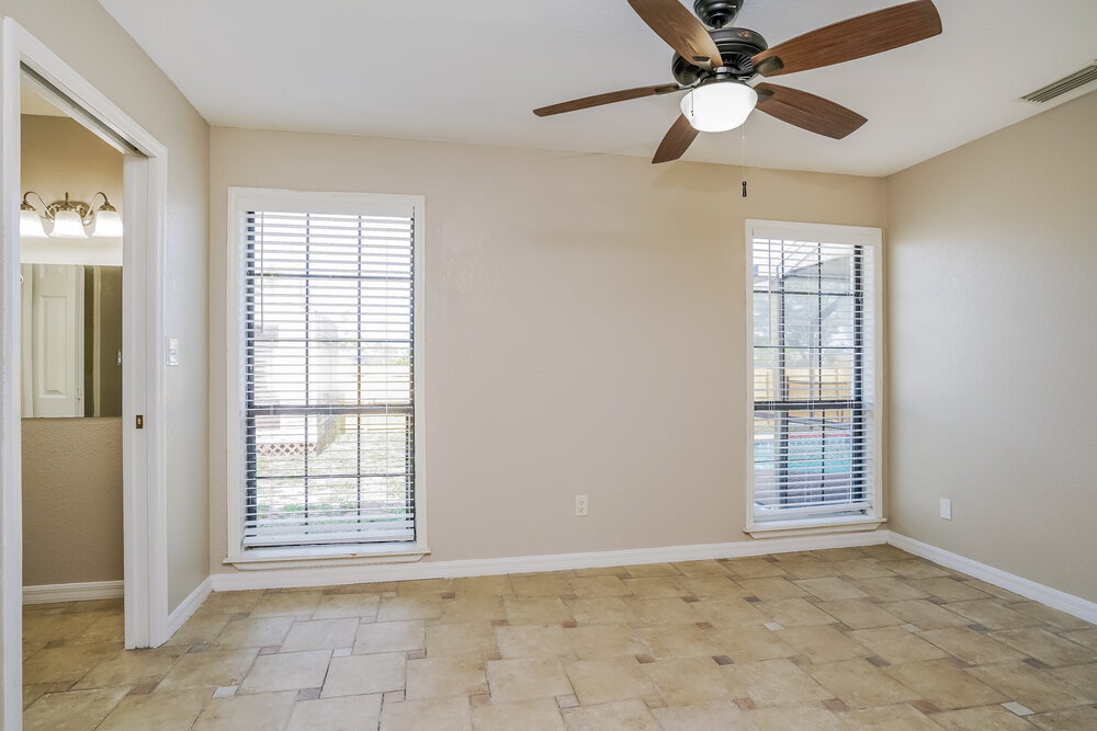 Building Photo - 971 Winsome Rd