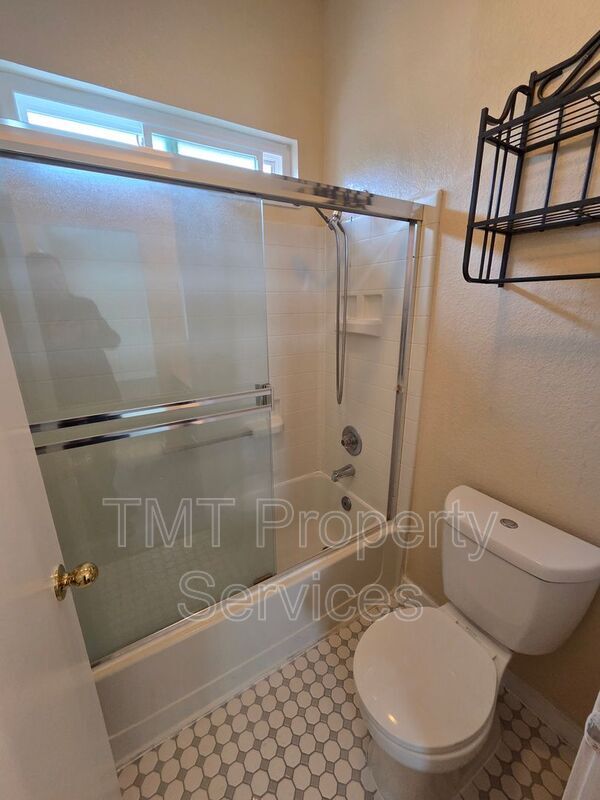 Building Photo - 2234 Wall St