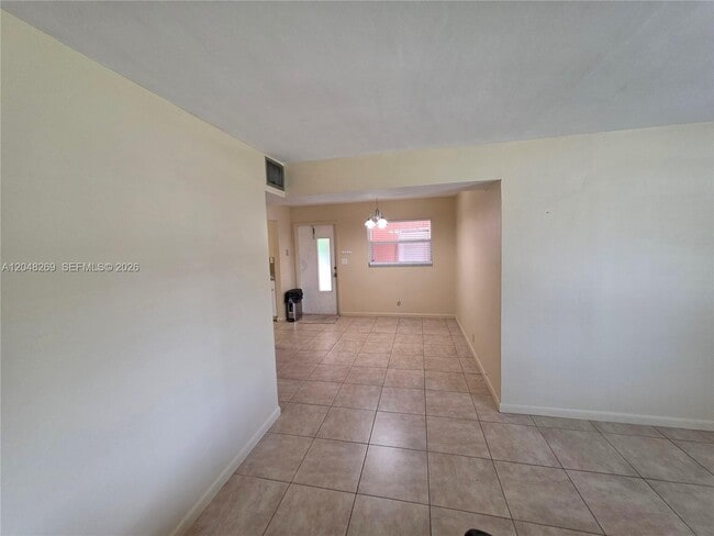 Building Photo - 6130 Funston St
