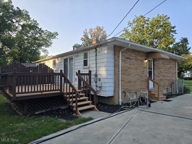 Building Photo - 24387 Lebern Dr