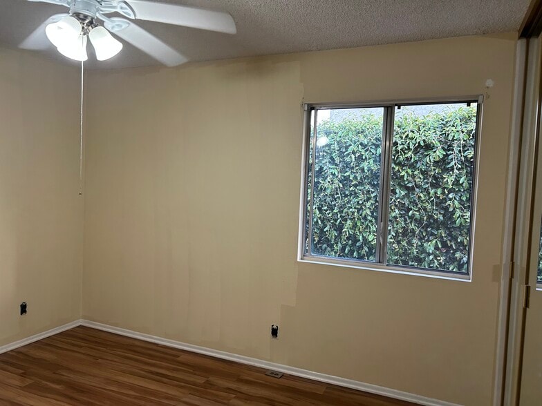 Building Photo - 876 Palmer Ave