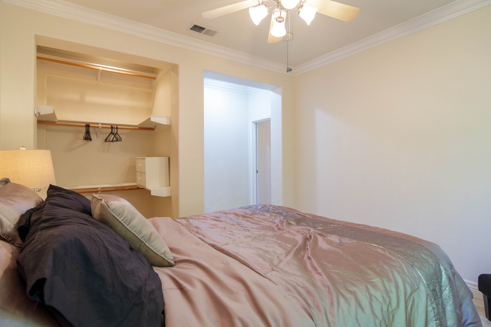 Building Photo - 171 Fennel Ct