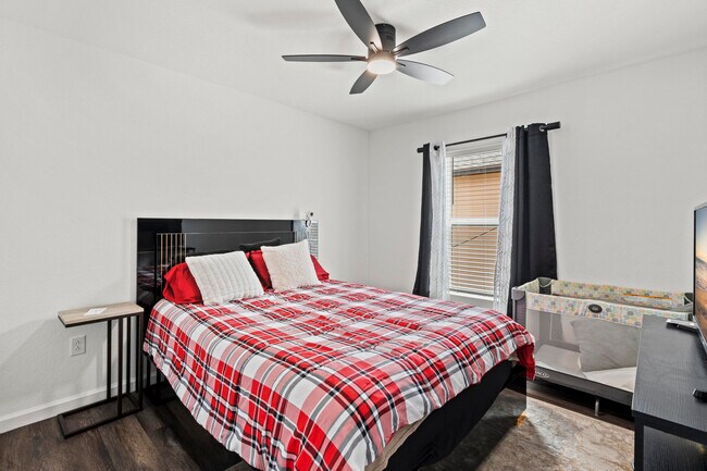 Building Photo - 701 Carlyle Wy