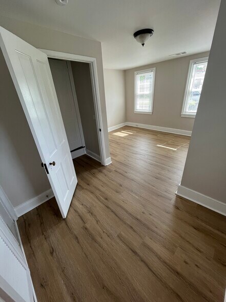 main bedroom - 7818 Old York Rd