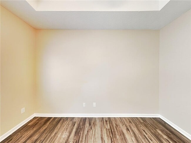 Building Photo - 217 Autumn Ridge Dr