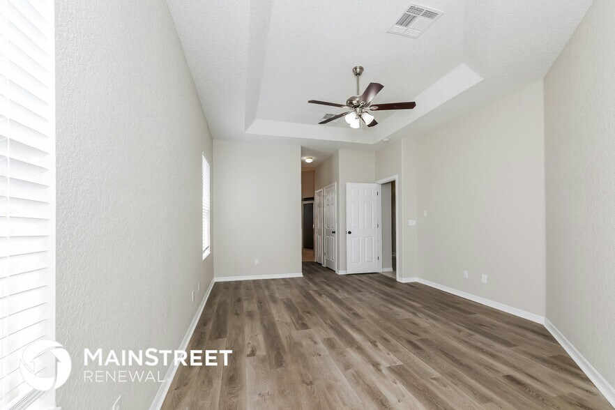 Building Photo - 820 Corvina Dr