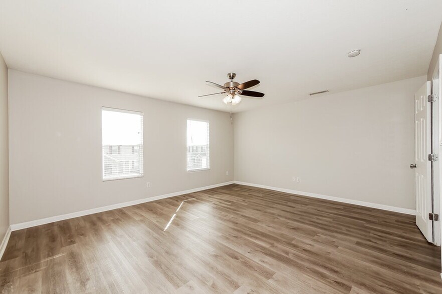 Building Photo - 8042 Grove Berry Way