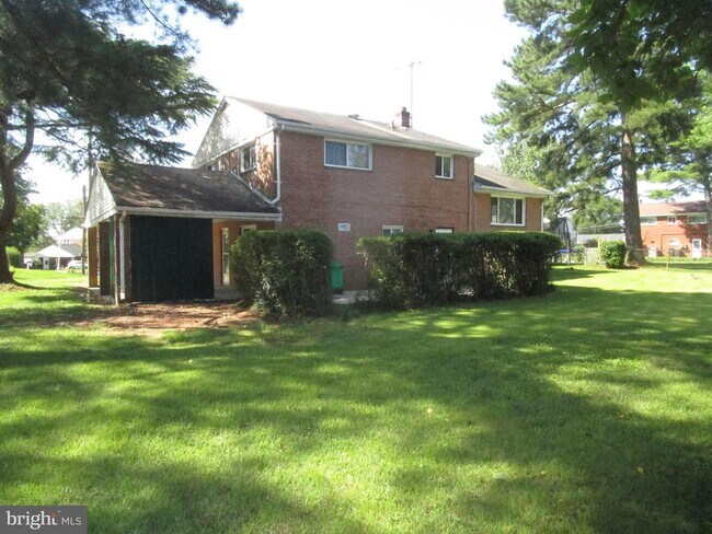 Building Photo - 5606 Devon Ct