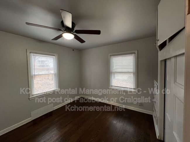 Building Photo - 8009 Summit St