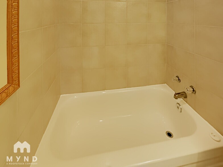 Building Photo - 7707 Canova Way