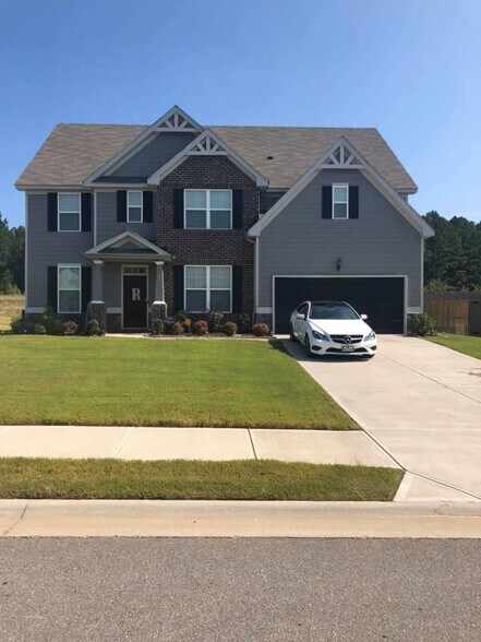 Building Photo - 819 Burch Creek Dr