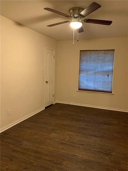 Building Photo - Room in House on Fort Grant Dr