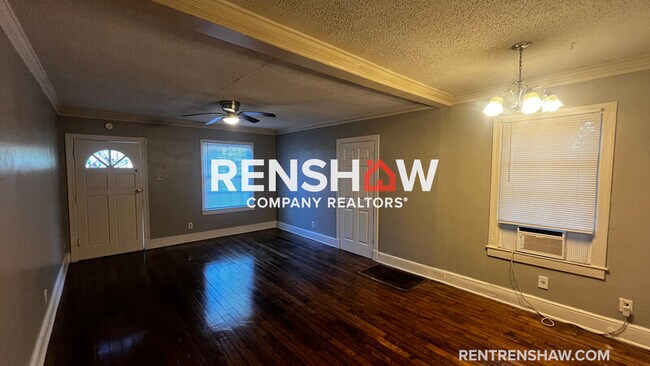 Building Photo - 2915 Felix Ave