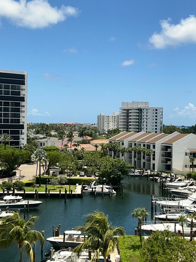 Building Photo - 4750 S Ocean Blvd