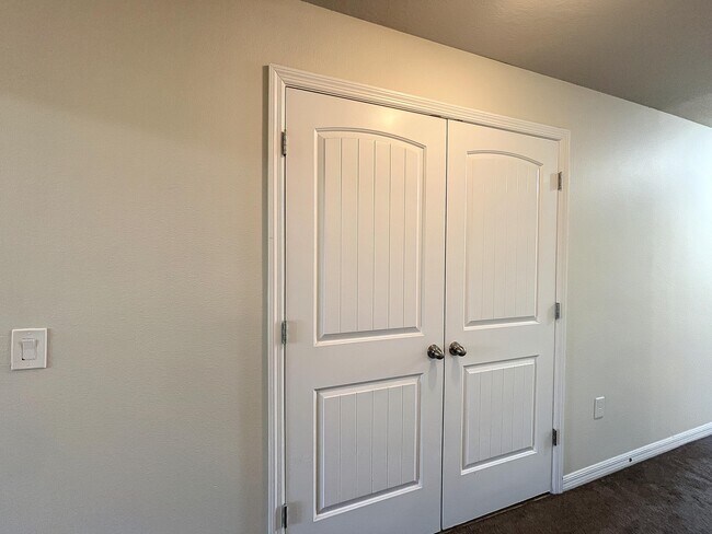 Building Photo - 3748 Chambers Ln