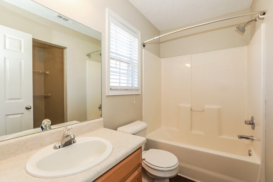 Building Photo - 11005 Packard Ct