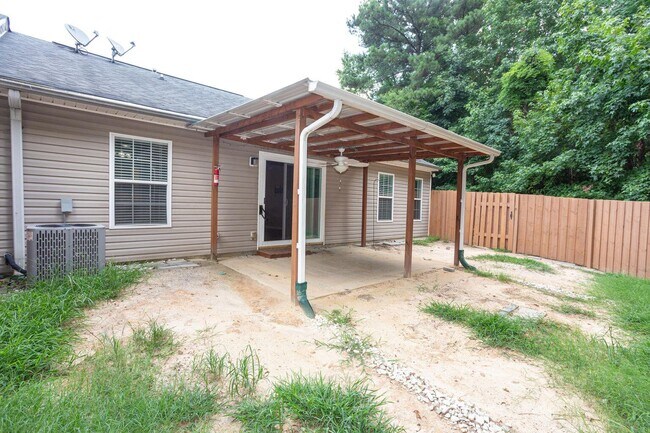 Building Photo - 6053 Sanibel Dr