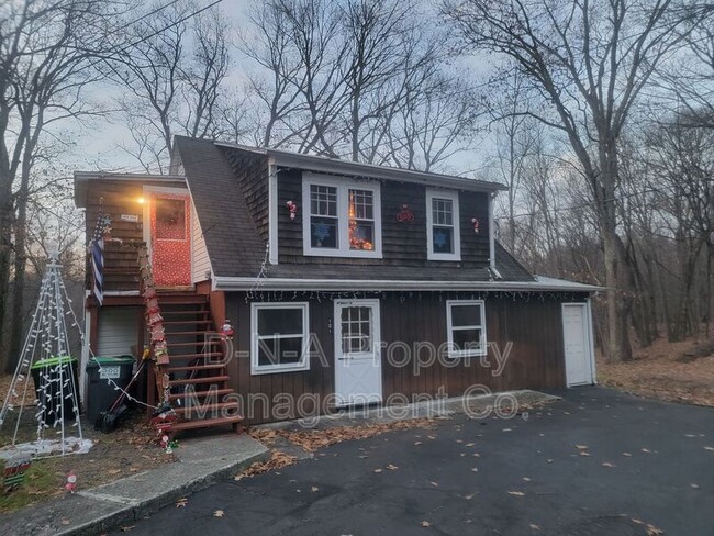 Primary Photo - 4036 Manor Dr