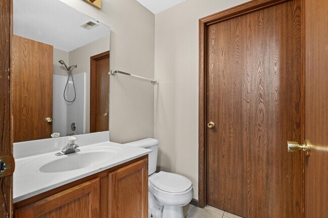 Building Photo - 708 Tobermory Ct