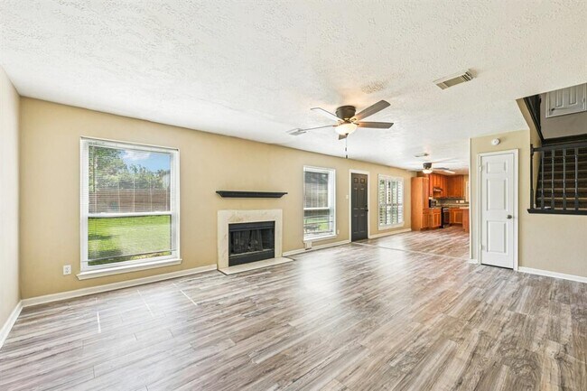 Building Photo - 10410 Springland Ct