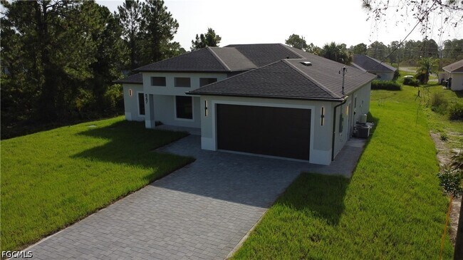 Building Photo - 847 Bell Blvd