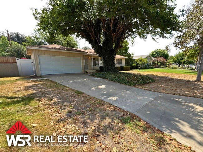 Building Photo - Charming 3-Bed Home in the Heart of Rivers...