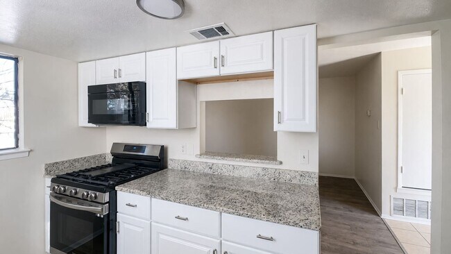 Building Photo - 1224 Westway Cir