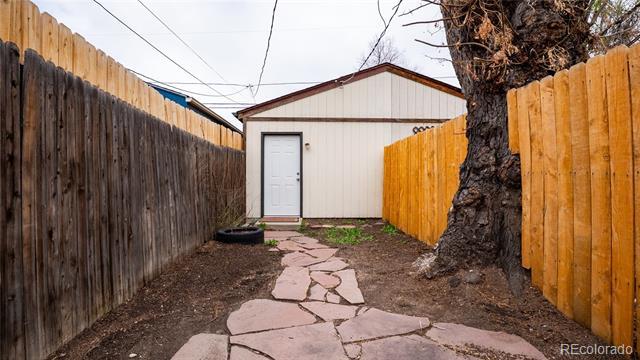 Building Photo - 338 Inca St