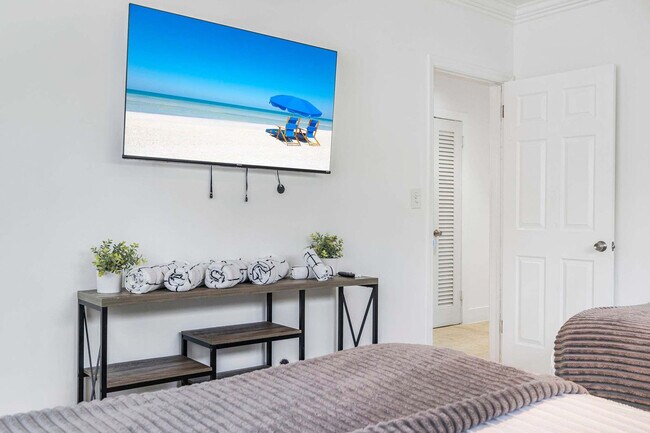 Building Photo - 11121 Griffing Blvd