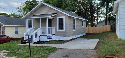 Building Photo - 106 Taylor St