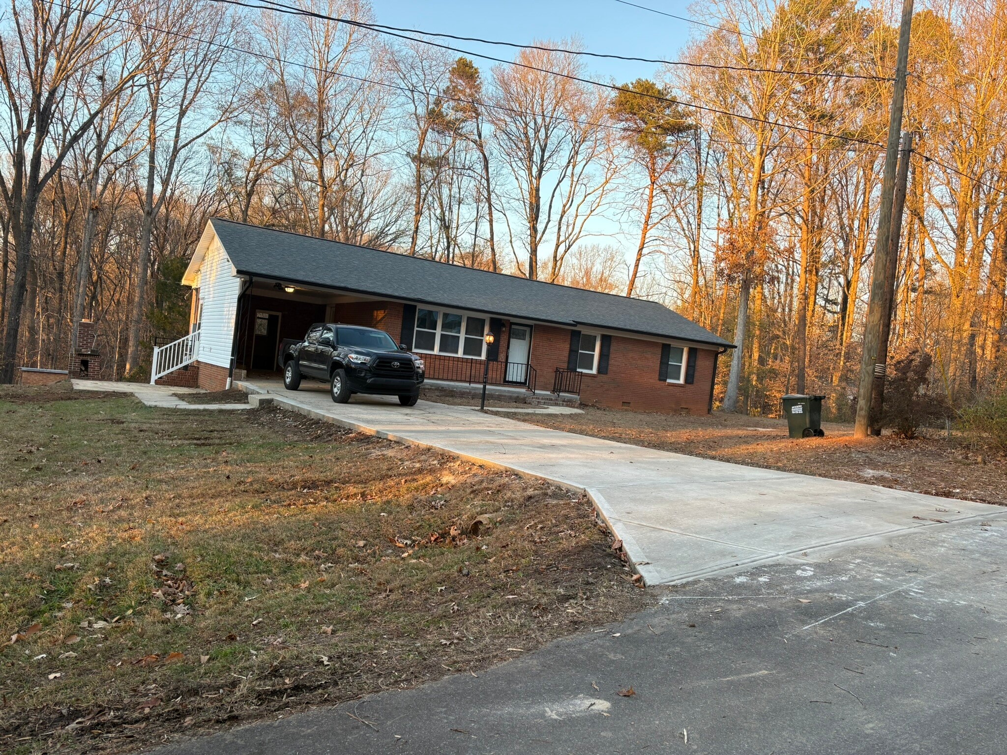 Building Photo - 510 Short St