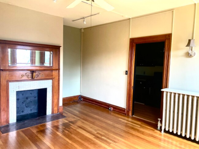 Building Photo - 73 Hoyle St