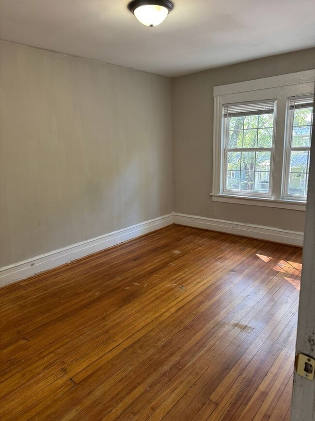 Building Photo - Beautiful two story North side home Availa...
