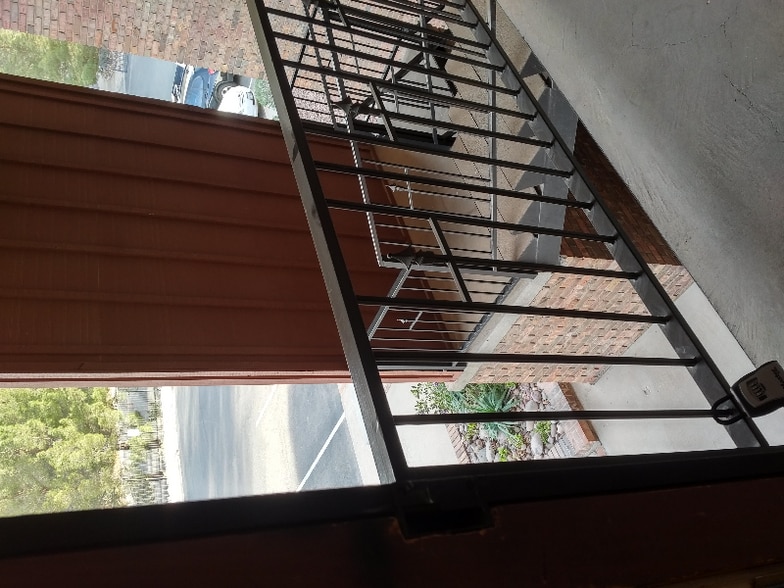 Building Photo - 4800 N Stanton St