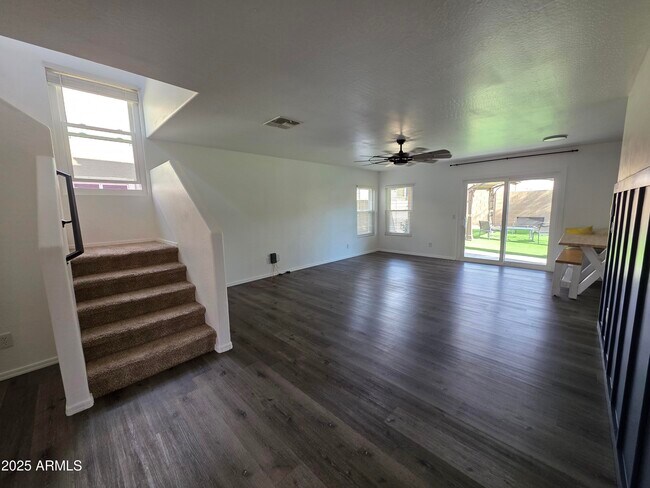 Building Photo - 22461 W Woodlands Ave