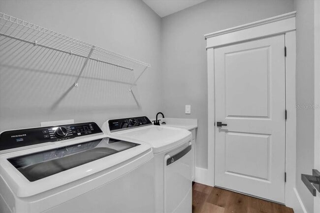 Building Photo - 15159 Sea Salt Wy