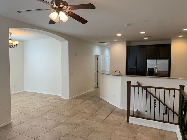 Building Photo - Beautiful 3 bedroom 2 bath condo in Power ...