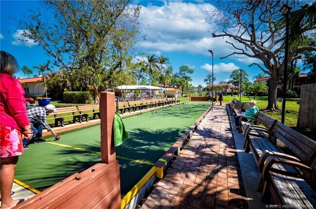 Building Photo - 1963 SW Palm City Rd