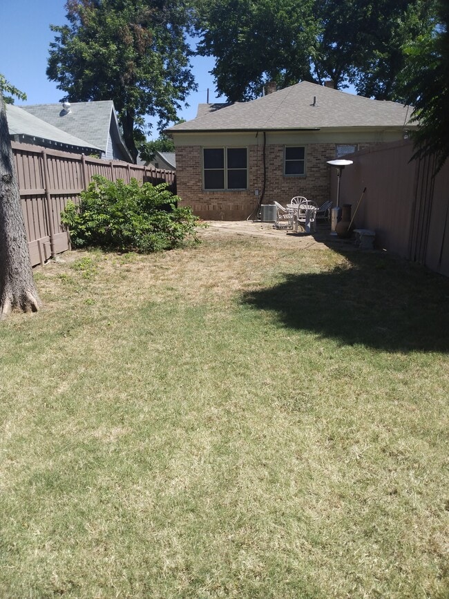 Building Photo - 5940 Llano Ave