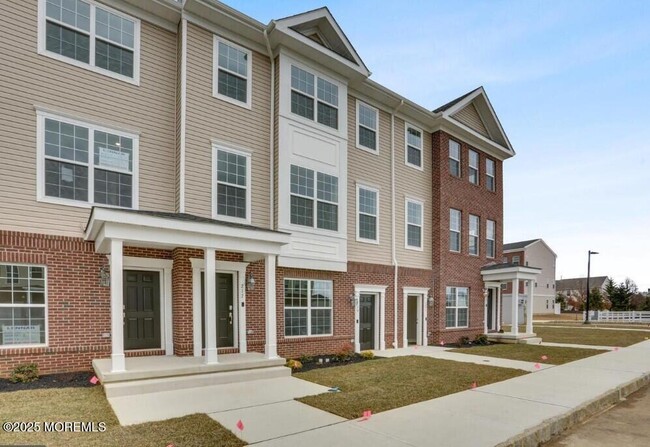 Primary Photo - 211 Kramer Ct
