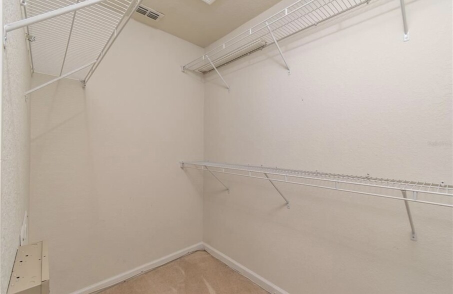 Building Photo - 4950 SW 45th Cir