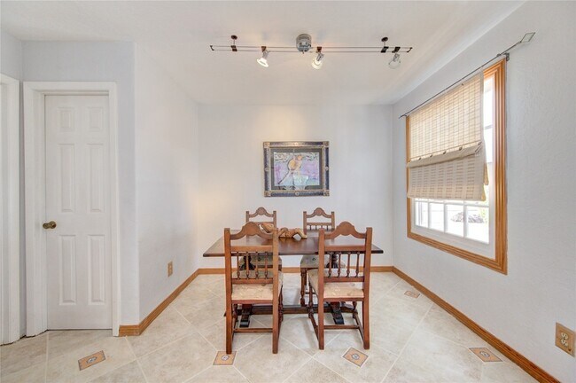 Building Photo - 14214 Woodnook Dr