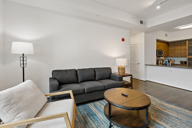 Building Photo - 1720 Saic Dr