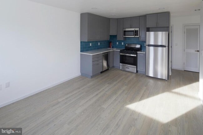 Building Photo - 958 Mt Olivet Rd NE