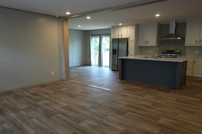 Building Photo - 1812 S Odell Rd