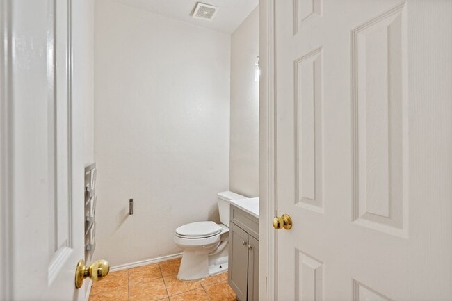 Building Photo - 3906 Pickett Pl Dr