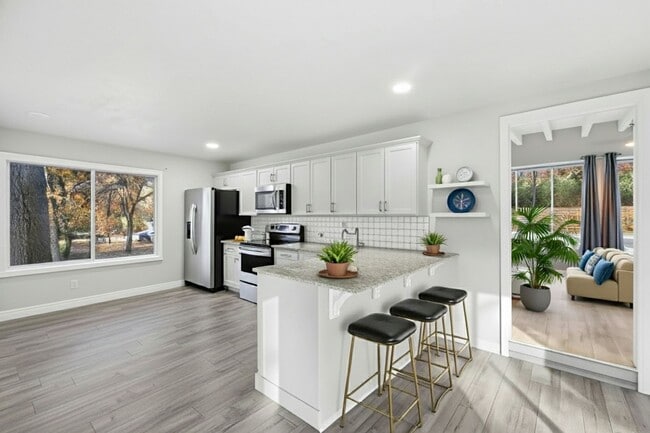 Building Photo - 1430 N 50th St