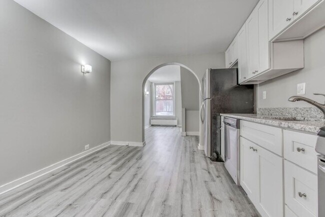 Building Photo - Apartment in Upper Fells Point, Baltimore, MD!