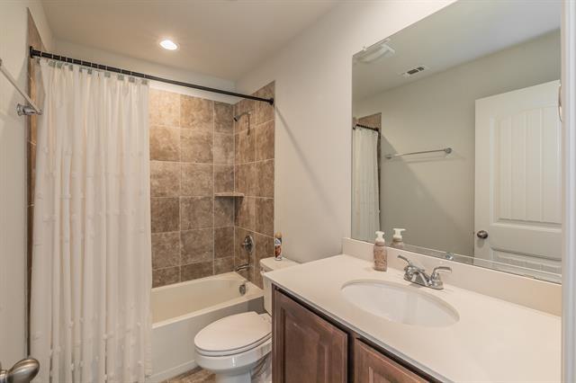 Building Photo - 5544 Crawford Dr