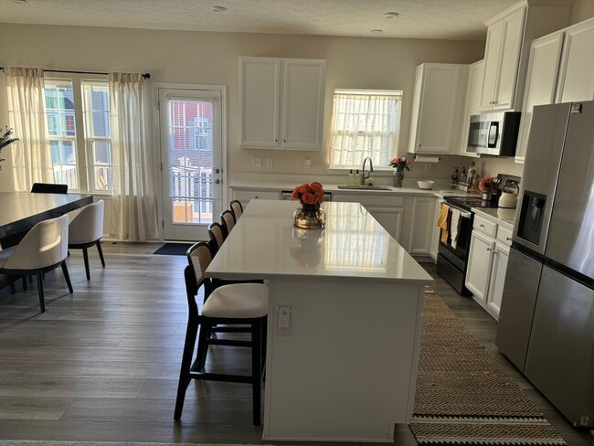 Building Photo - 6837 Frey Ln